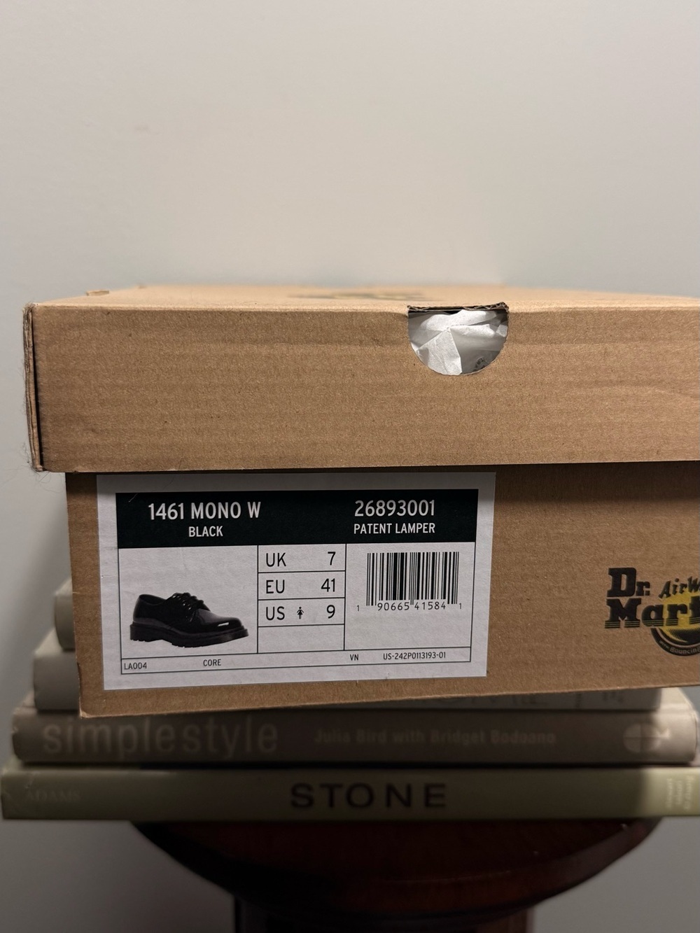 Dr. Martens Black Patent Leather Lace-Up Derby Shoes Size 9 - Picture 16 of 16